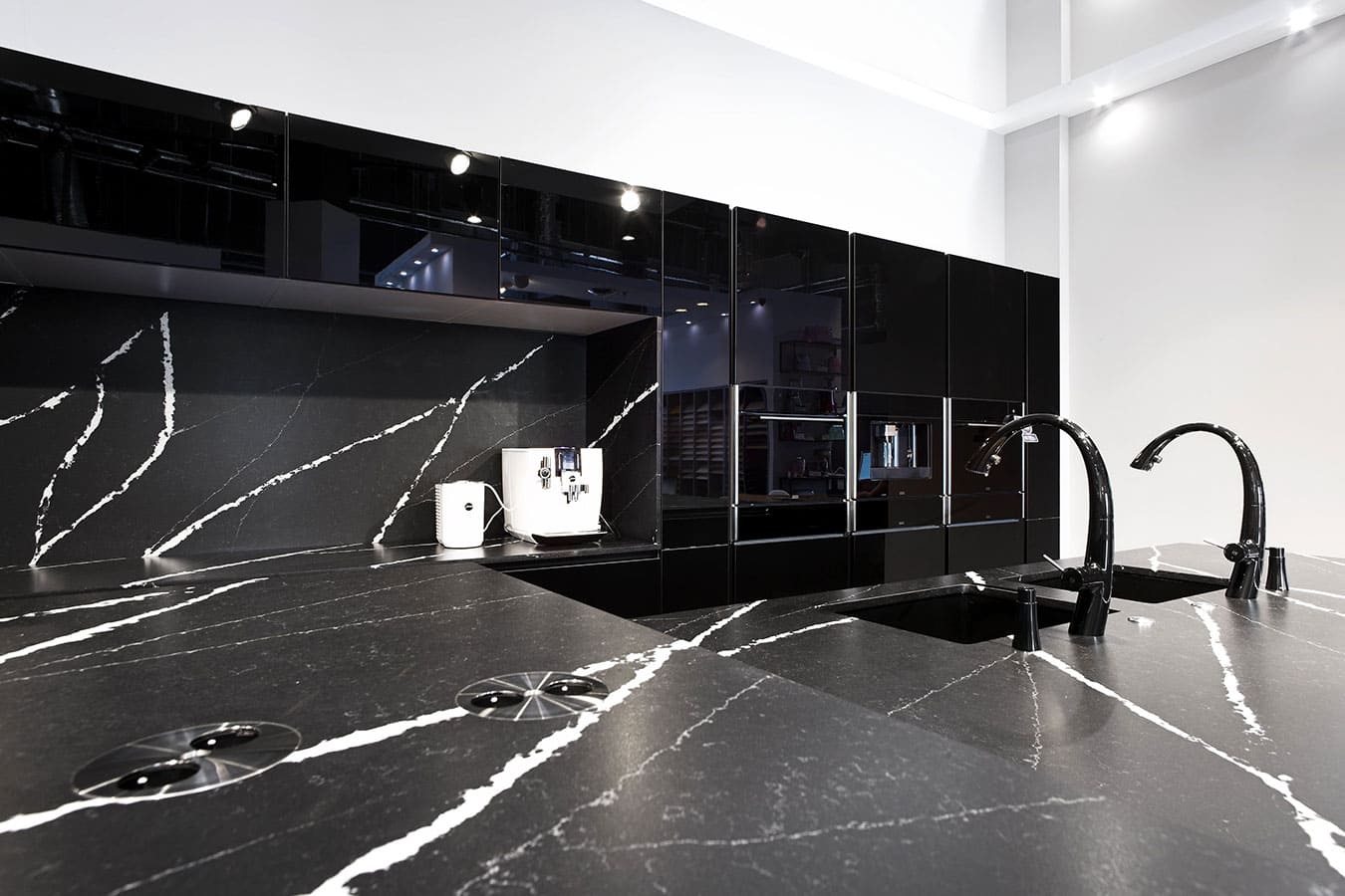 Galerie photos Quartz Silestone Eternal Marquina